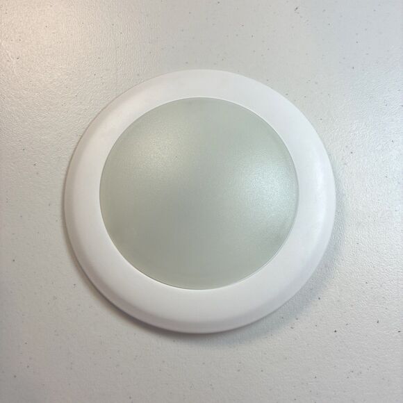 Dimmable LED Surface Mount Light Fixture 1050 Lumens 15 Watts 3000K White - Picture 1 of 3